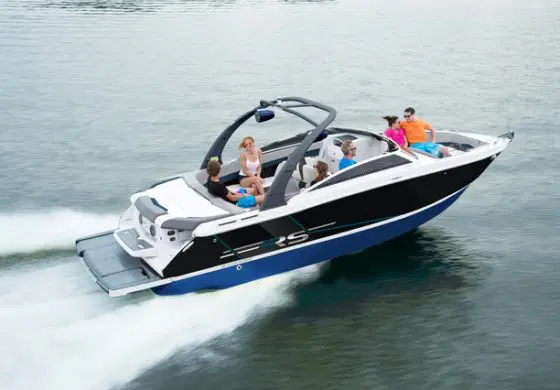 Marine Trade » Катера Four Winns » Катера Four Winns Horizon