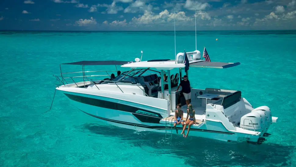 Фото Открытые катера Катер Jeanneau Cap Camarat 12.5 WA