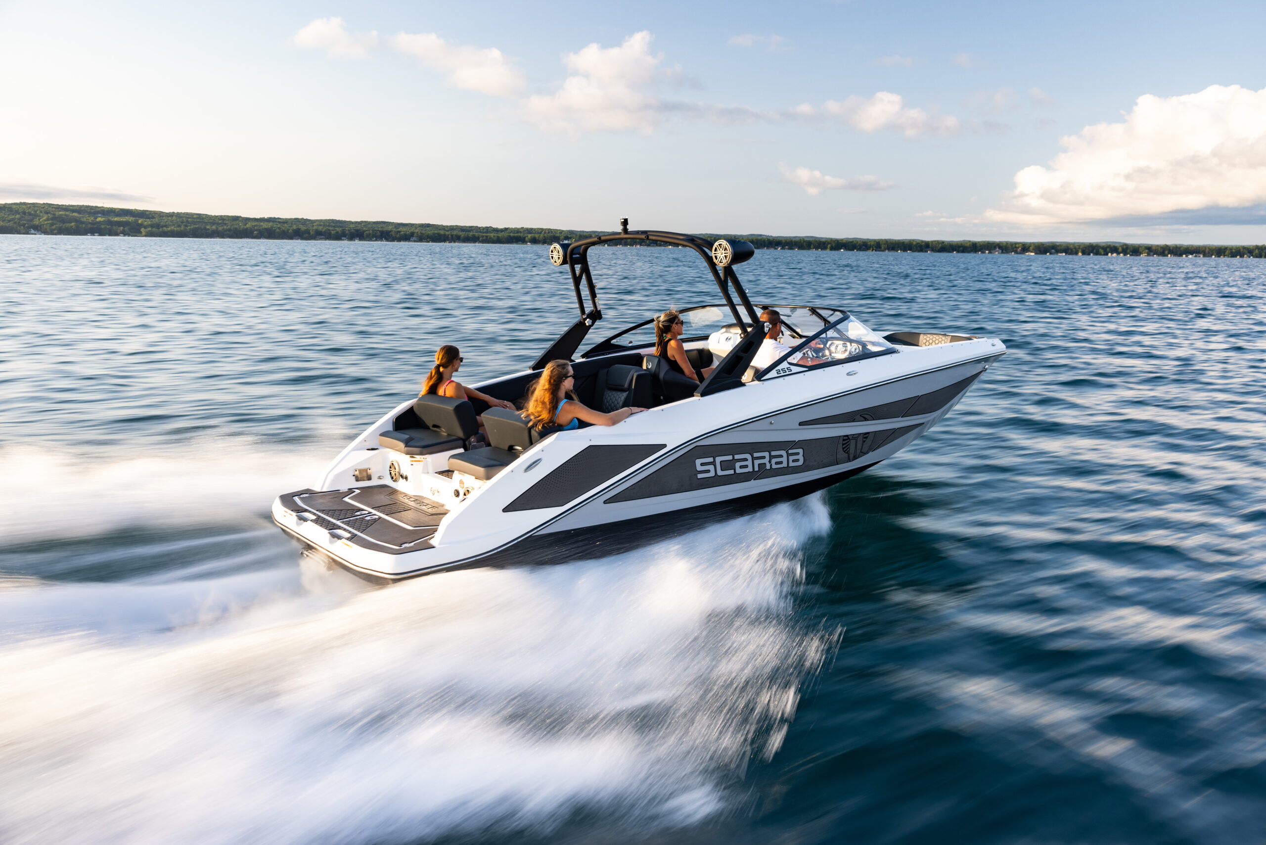 Фото Открытые катера SCARAB 255 LX